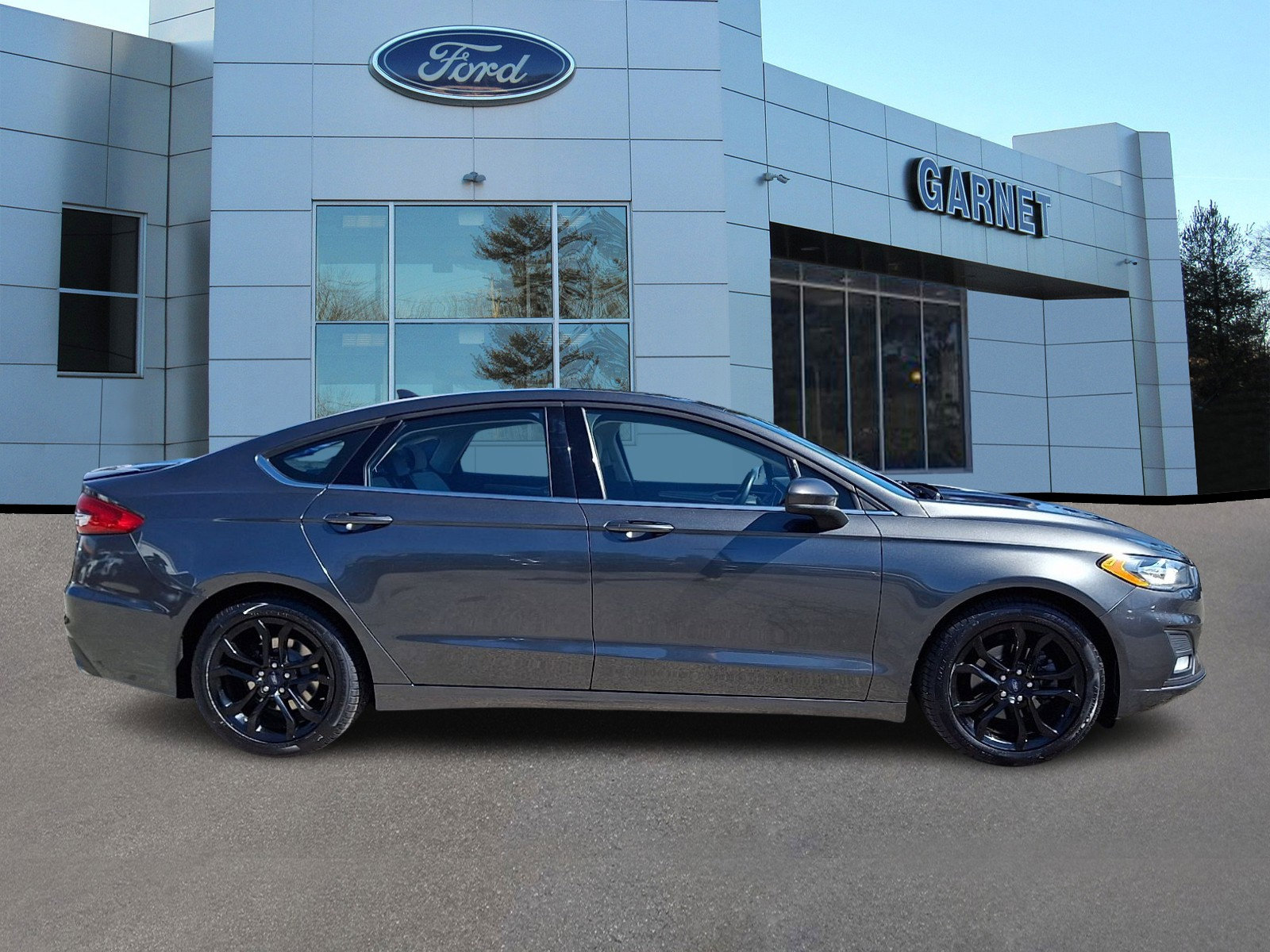 Certified 2020 Ford Fusion SE w/ Equipment Group 151A image 10