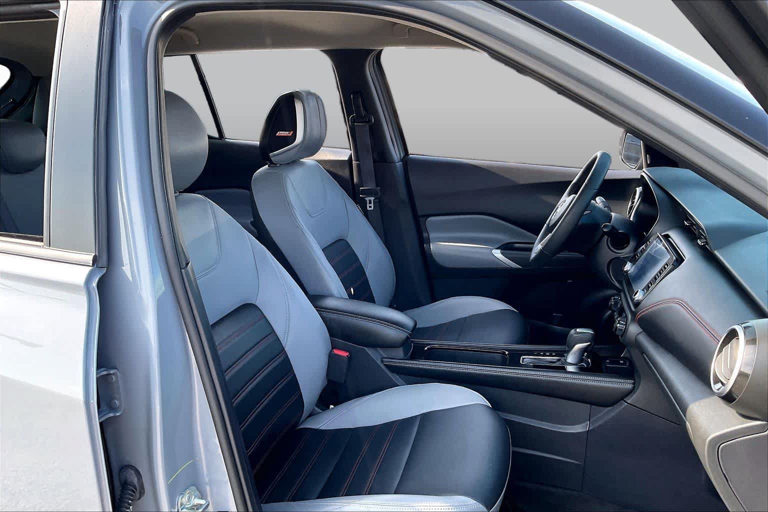 Used 2024 Nissan Kicks SR w/ SR Premium Package FWD image 9