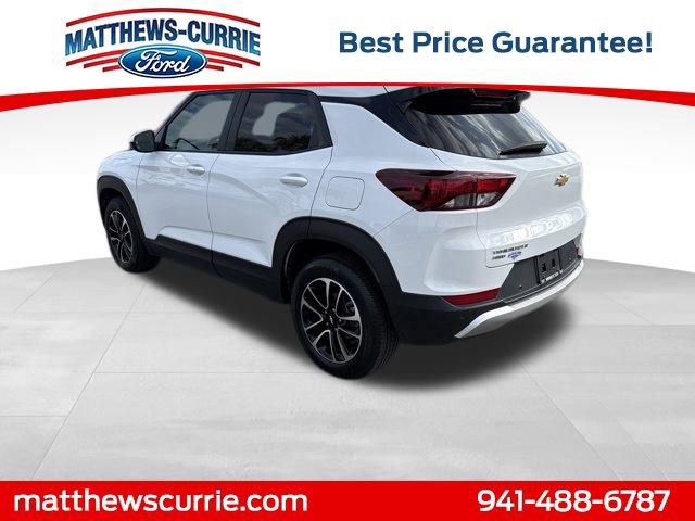 Used 2024 Chevrolet TrailBlazer LT w/ Convenience Package image 2