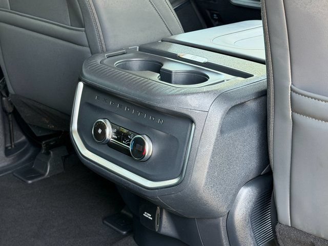 Certified 2025 Ford Expedition Active AWD/4WD image 39