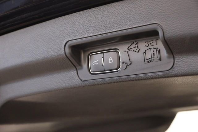 Certified 2024 Ford Explorer XLT w/ Equipment Group 202A image 9