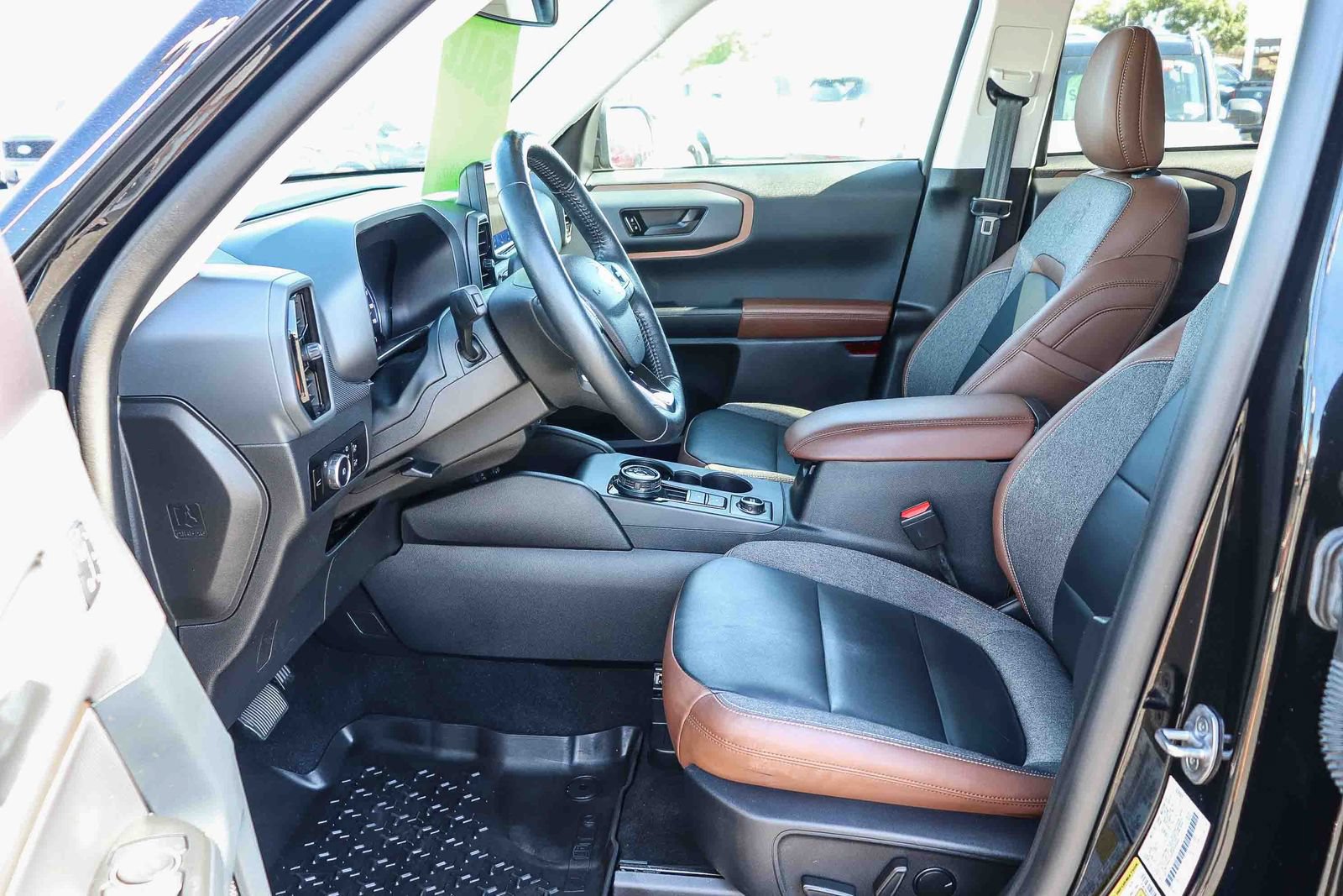 Certified 2023 Ford Bronco Sport Outer Banks AWD/4WD image 18