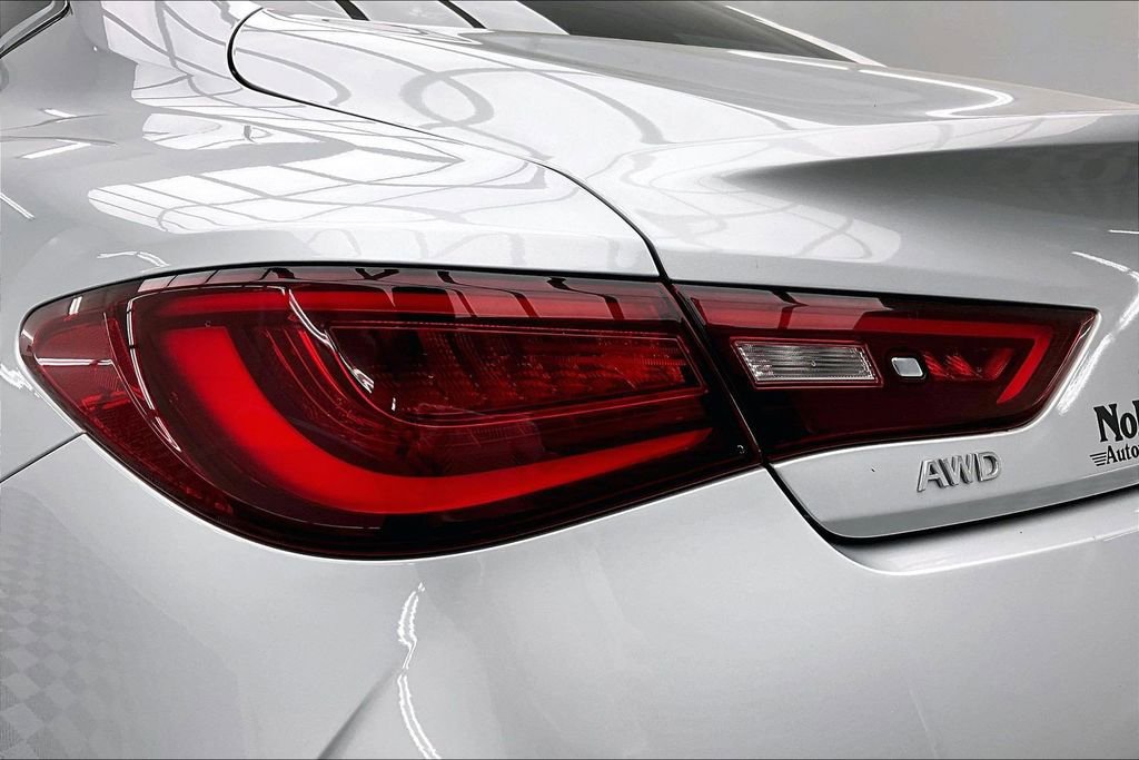 Used 2019 INFINITI Q60 3.0t Luxe w/ Essential Package image 30