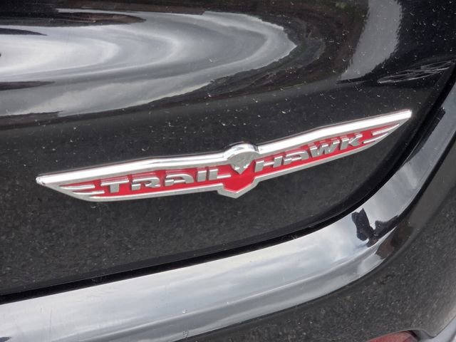 Used 2018 Jeep Compass Trailhawk w/ Leather Interior Group AWD/4WD image 8