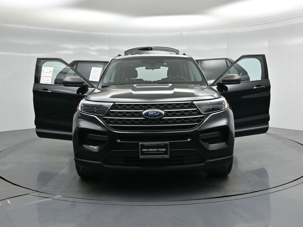 Certified 2022 Ford Explorer XLT image 34