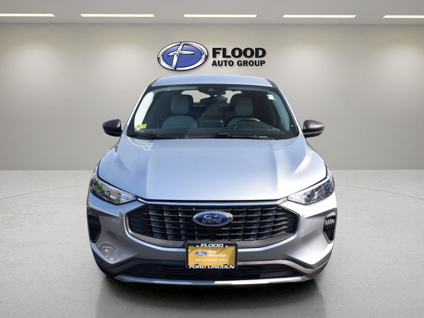 Certified 2023 Ford Escape Active AWD/4WD image 2