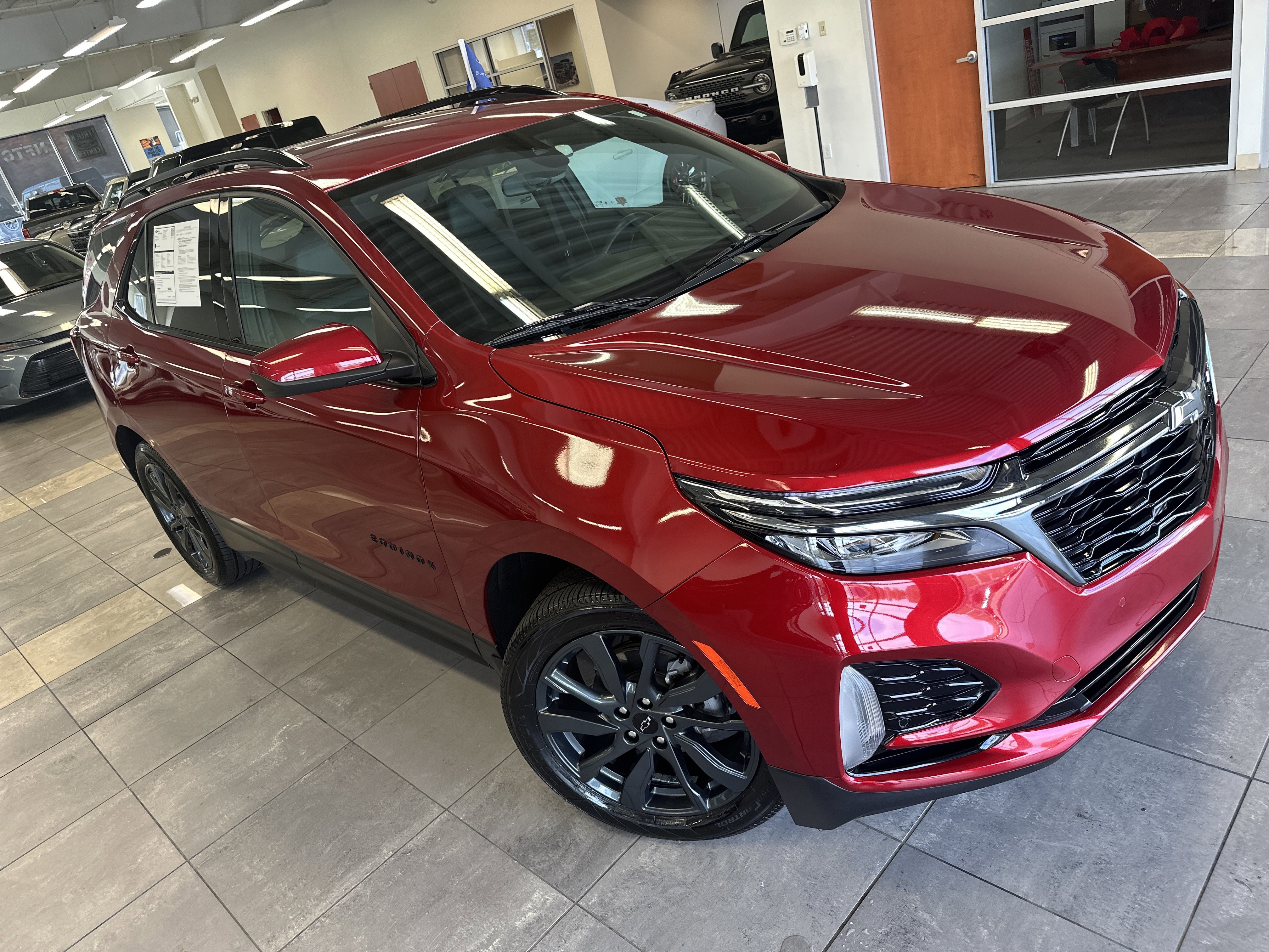 Used 2023 Chevrolet Equinox RS image 8