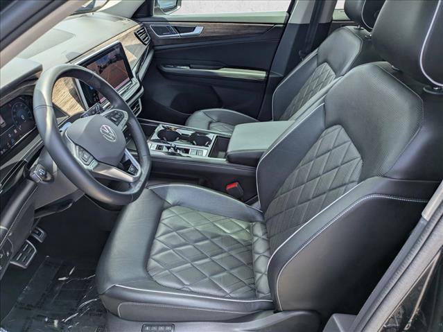 Used 2024 Volkswagen Atlas SEL Premium R-Line AWD/4WD image 17