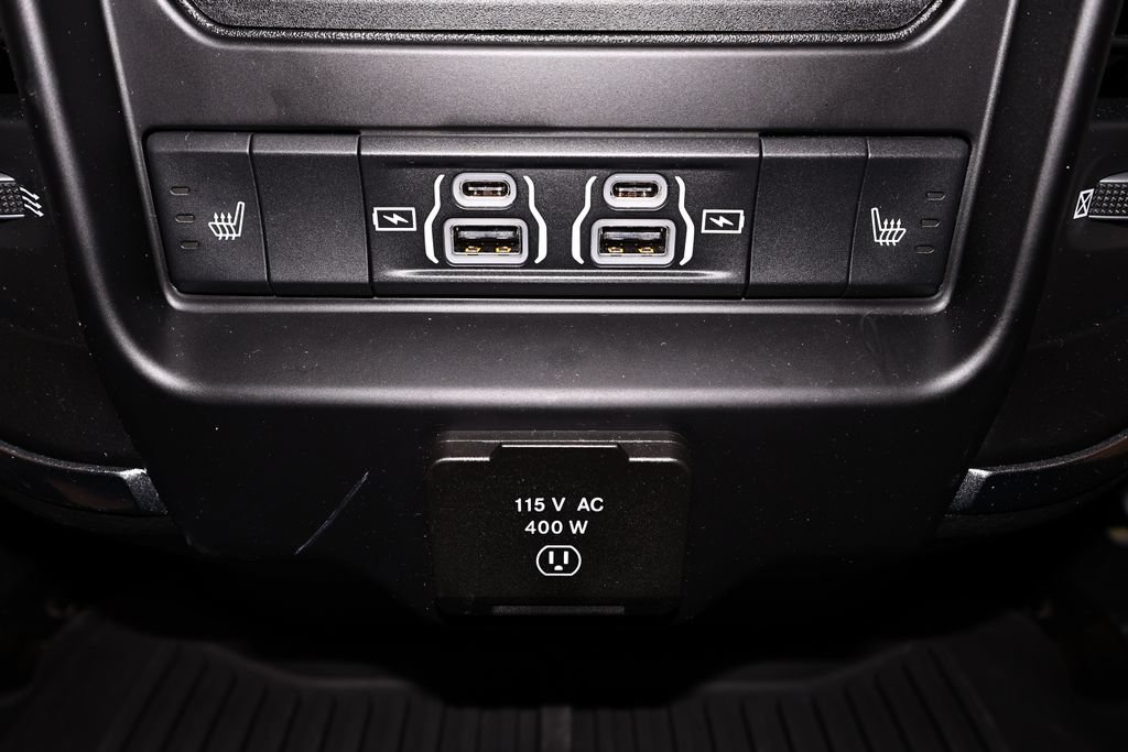 Used 2022 RAM 3500 Laramie AWD/4WD image 17