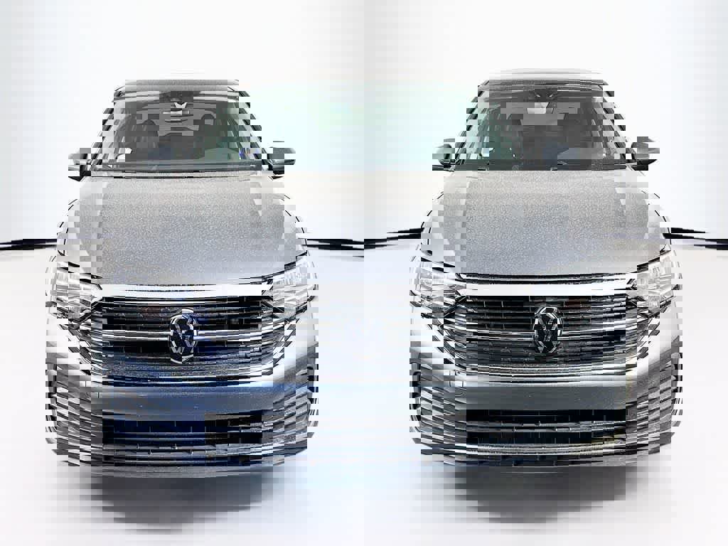 Used 2024 Volkswagen Jetta SE FWD image 8