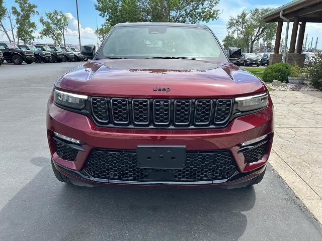 Used 2025 Jeep Grand Cherokee Summit w/ Adv Protech Group IV AWD/4WD image 3
