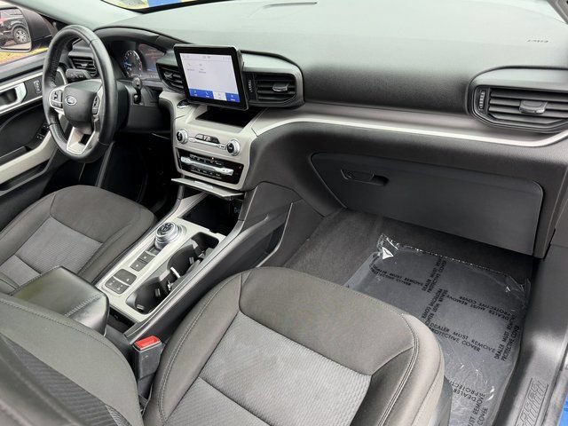 Certified 2022 Ford Explorer XLT RWD image 34