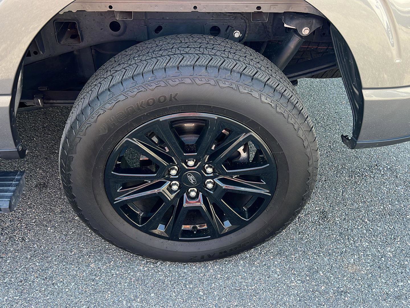 Certified 2024 Ford F150 Platinum w/ FX4 Off-Road Package image 39