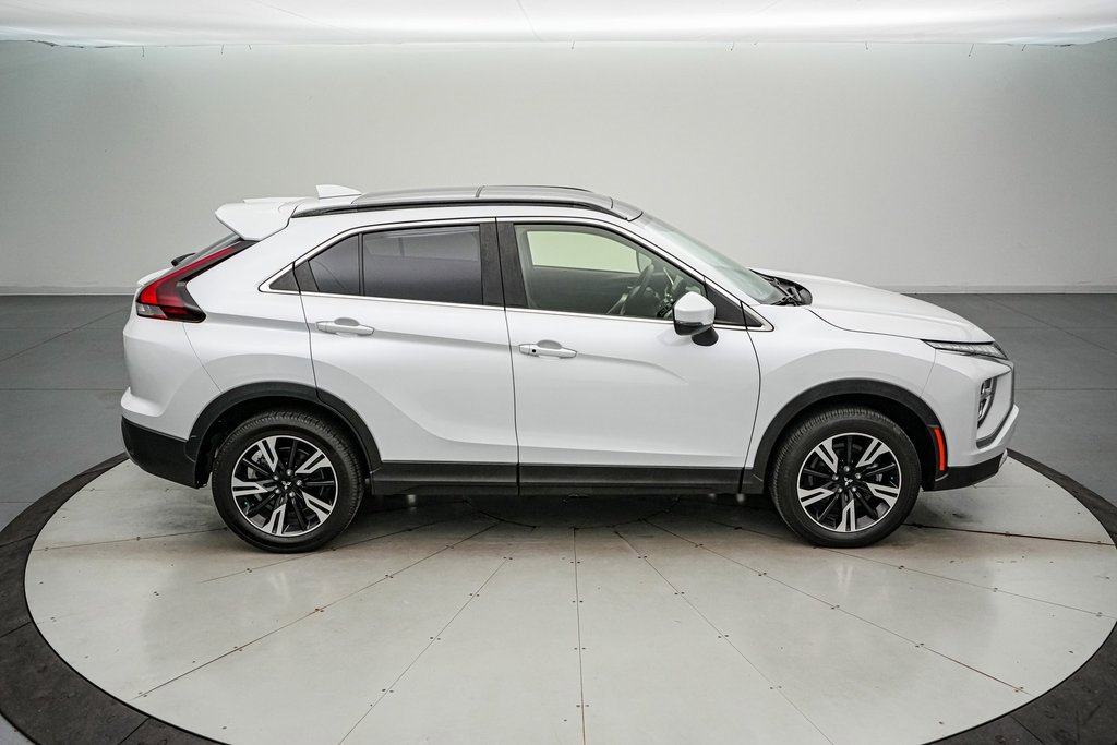 Used 2023 Mitsubishi Eclipse Cross SE image 3