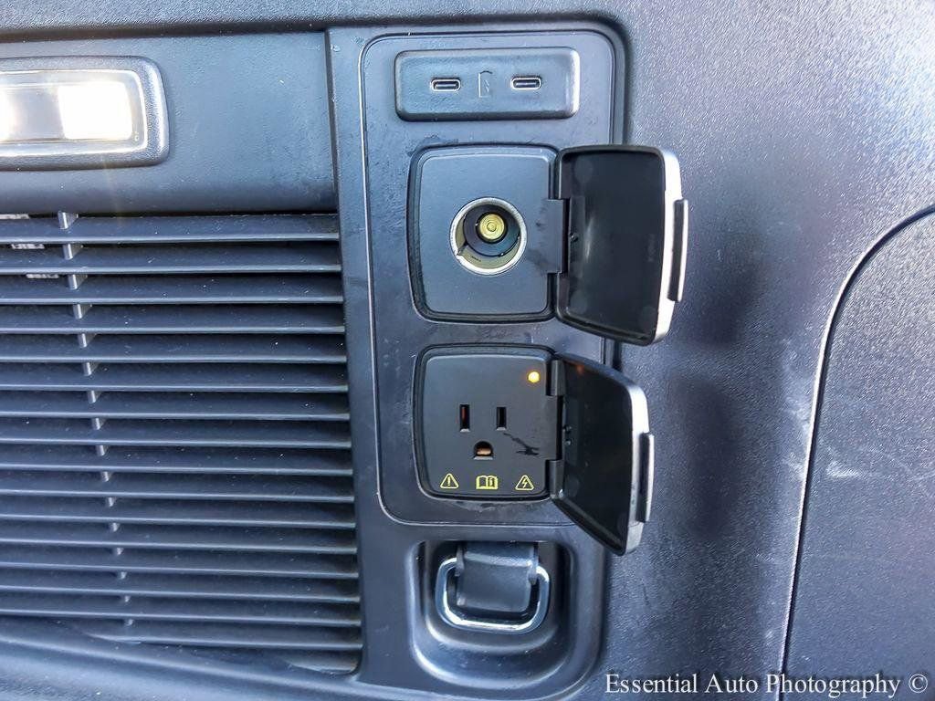 Certified 2025 Ford Expedition Active AWD/4WD image 28