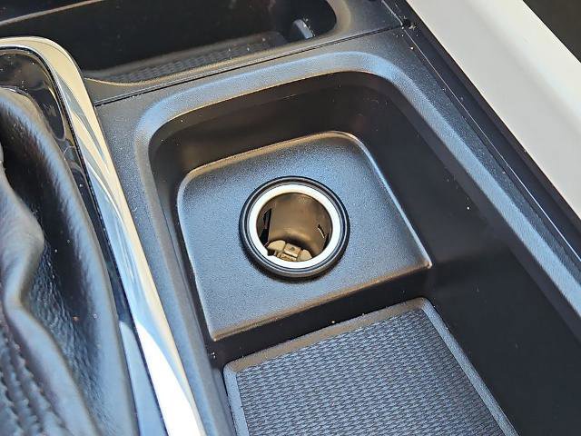 Used 2019 Volvo S60 T6 Momentum w/ Multimedia Package image 16