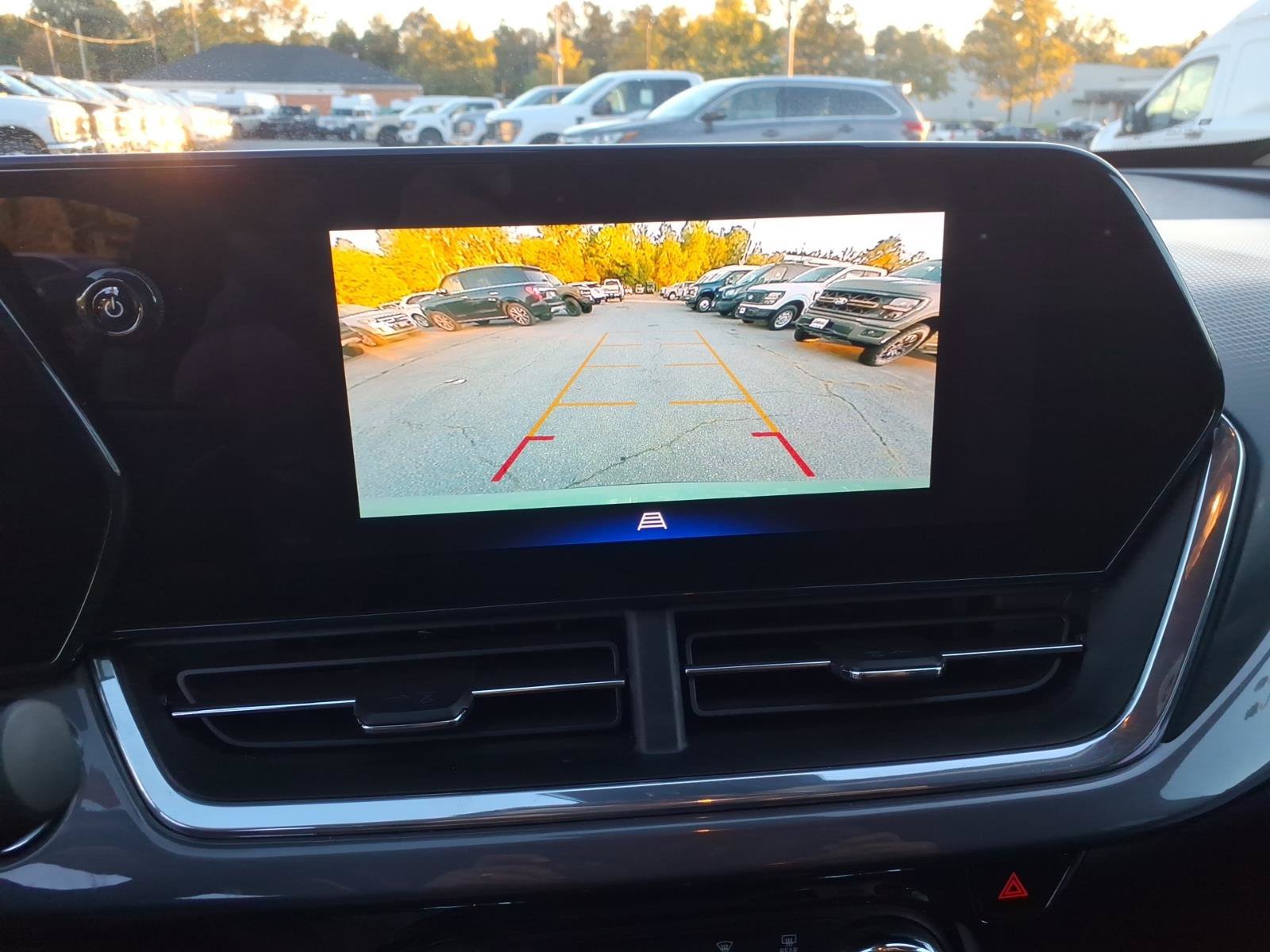 Used 2025 Chevrolet Trax ACTIV w/ Driver Confidence Package FWD image 29