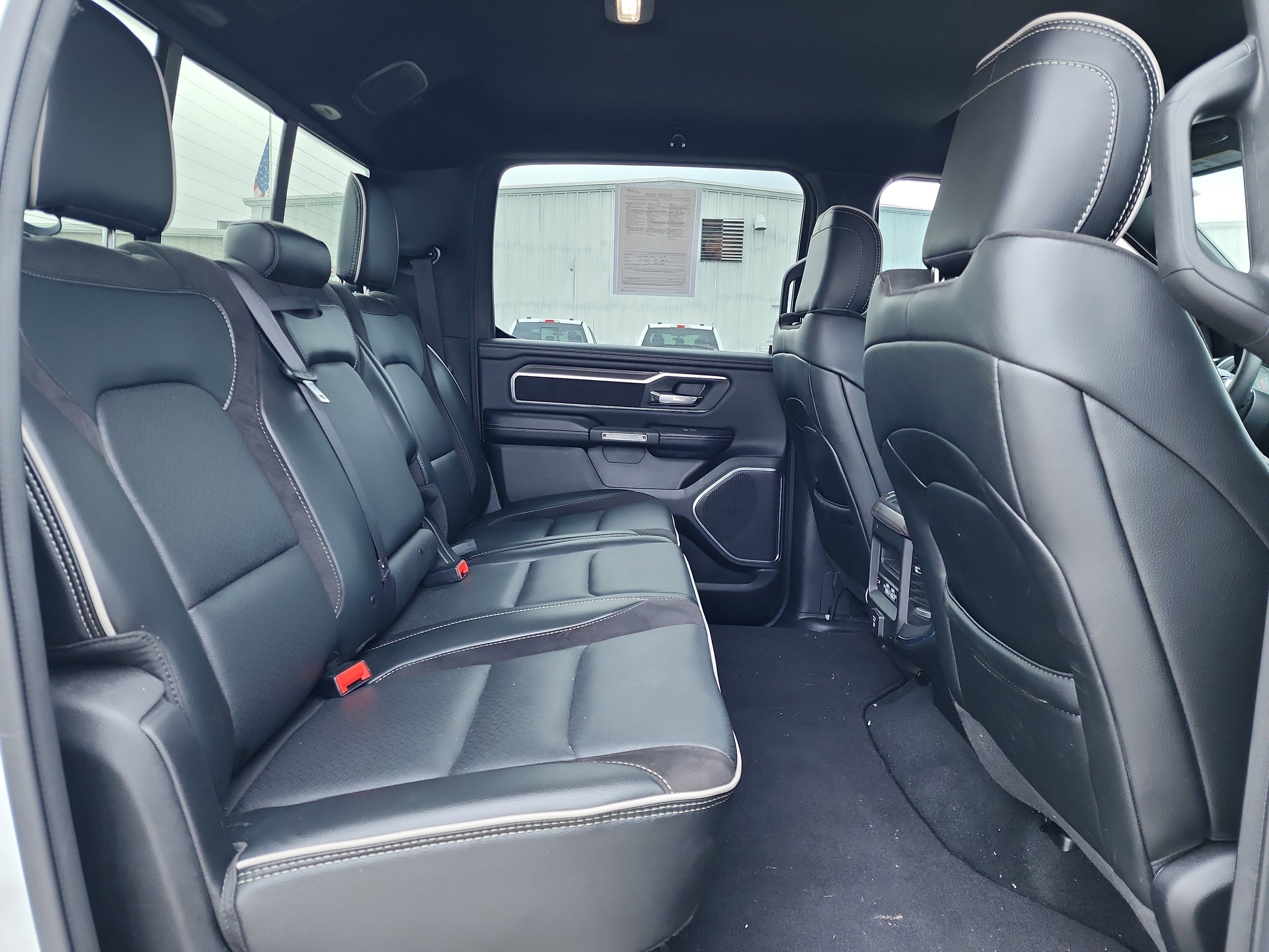 Used 2025 RAM 1500 Laramie image 15