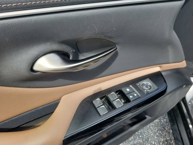Used 2023 Lexus ES 350 w/ Accessory Package (Z1) FWD image 16