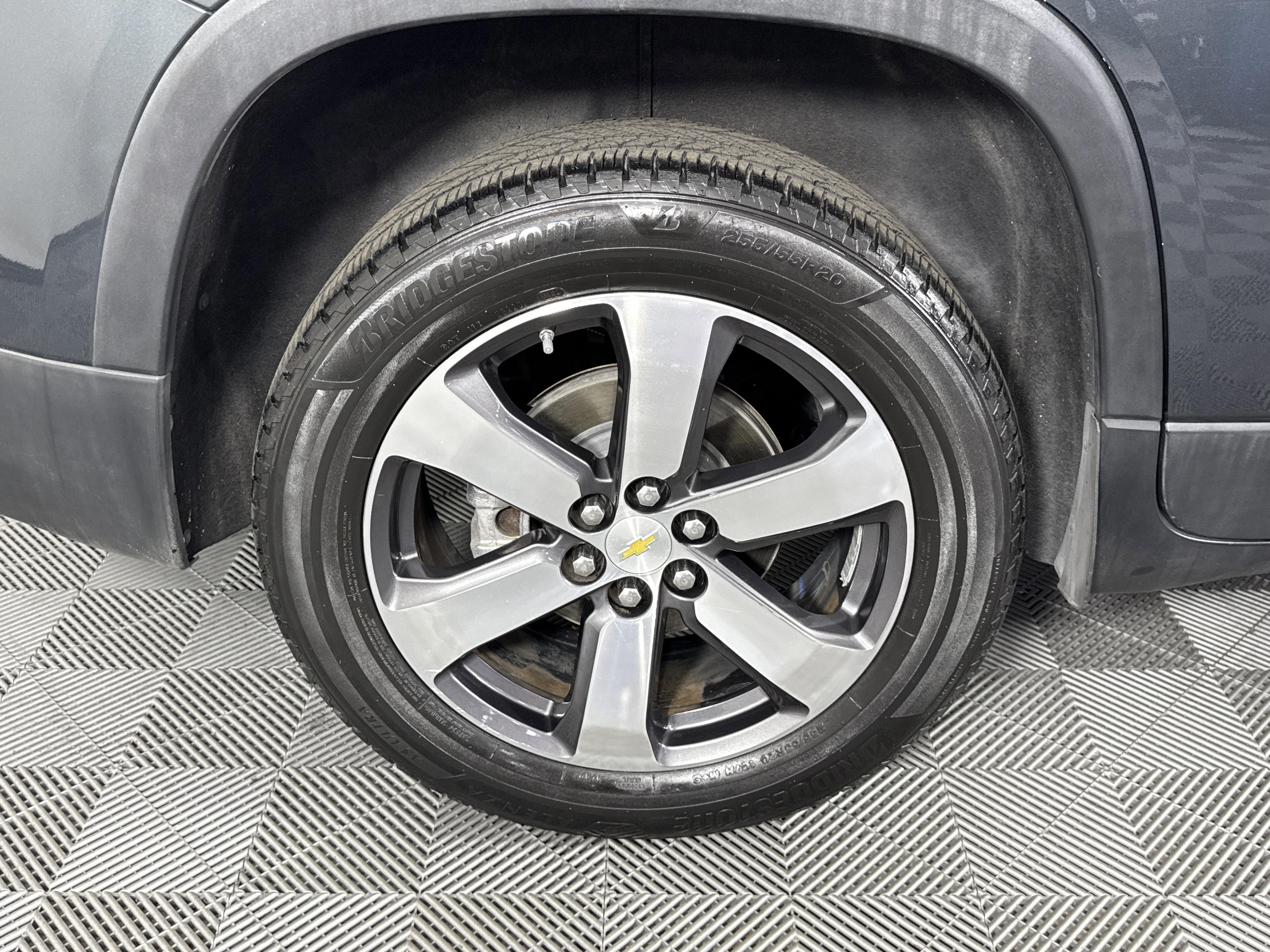 Used 2018 Chevrolet Traverse LT image 31