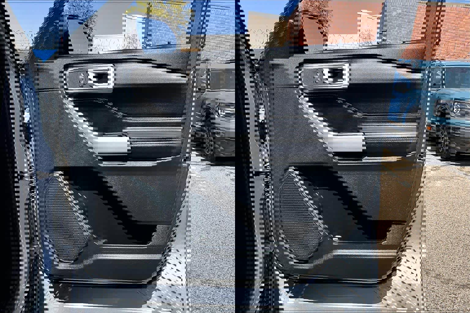 Certified 2021 Ford Explorer XLT w/ Equipment Group 202A image 21