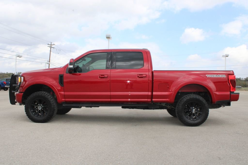 Certified 2022 Ford F250 Lariat w/ Tremor Off-Road Package image 5