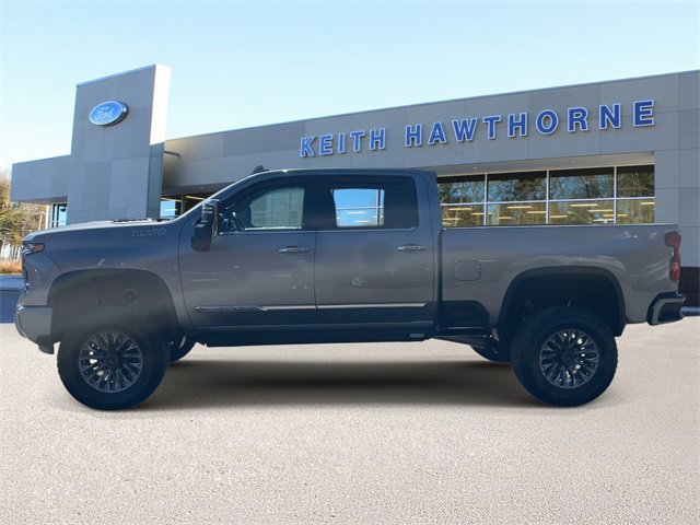Used 2024 Chevrolet Silverado 2500 High Country w/ Z71 Off-Road Package image 2