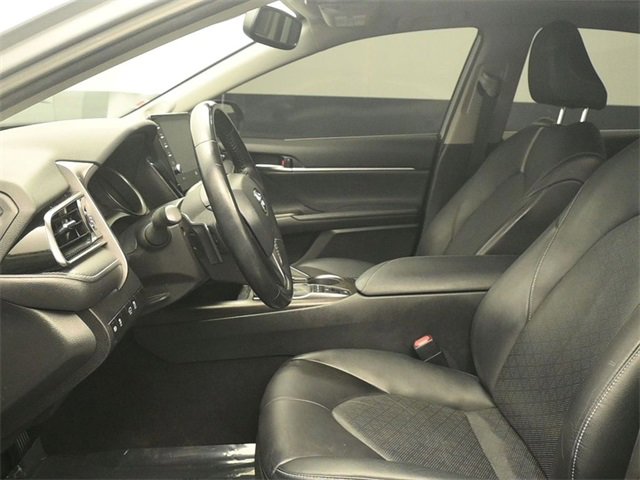 Used 2021 Toyota Camry XSE w/ Navigation Package image 12
