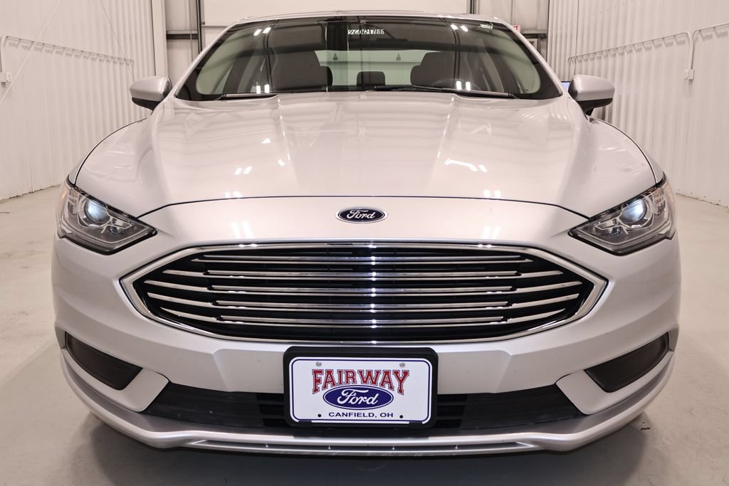 Certified 2018 Ford Fusion SE FWD image 5