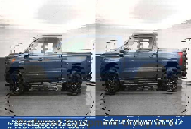 Used 2024 Chevrolet Silverado 1500 Custom w/ Turbomax Blackout Package AWD/4WD image 3