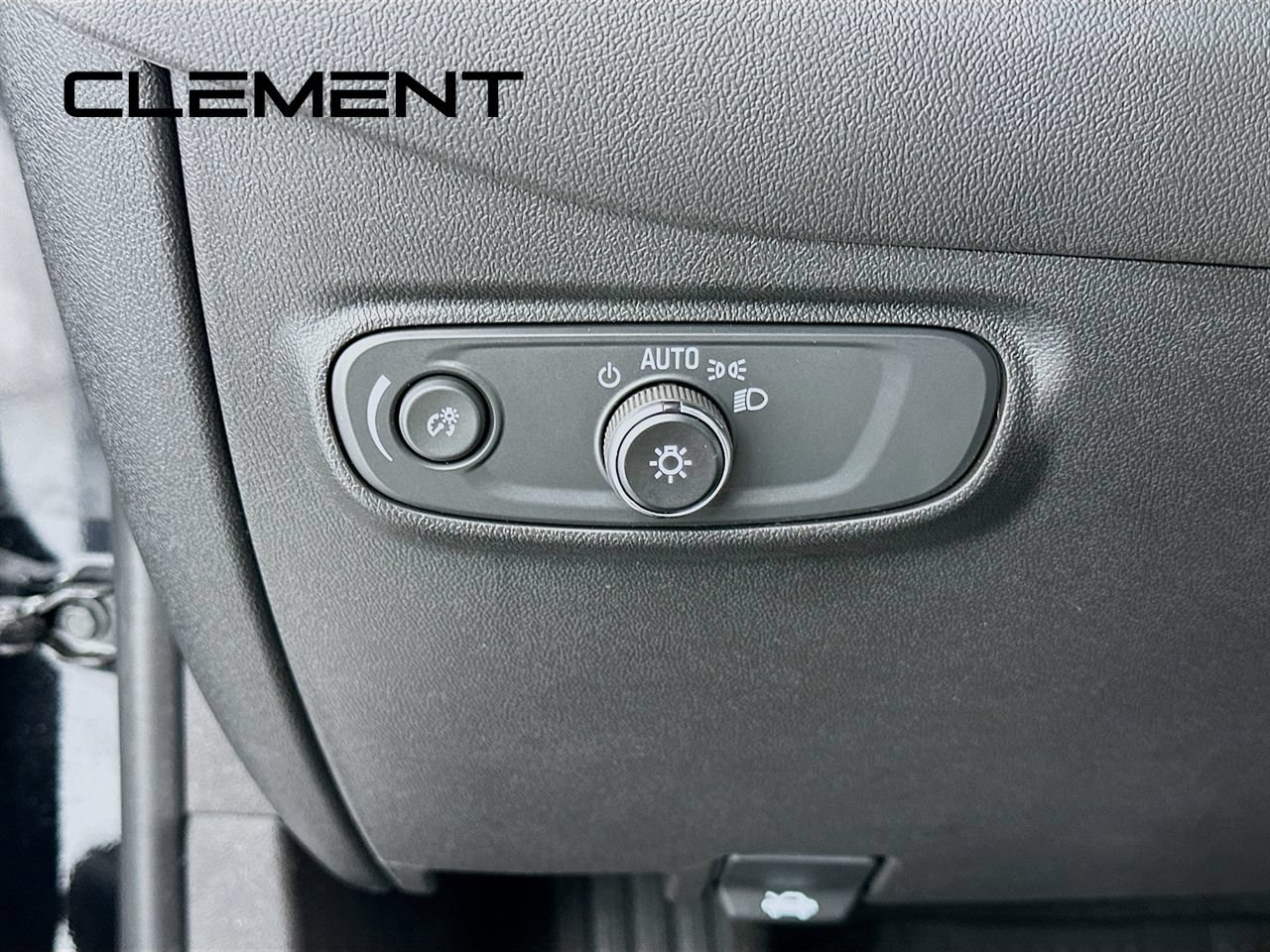 Used 2024 Chevrolet Equinox LS w/ LS Convenience Package FWD image 14