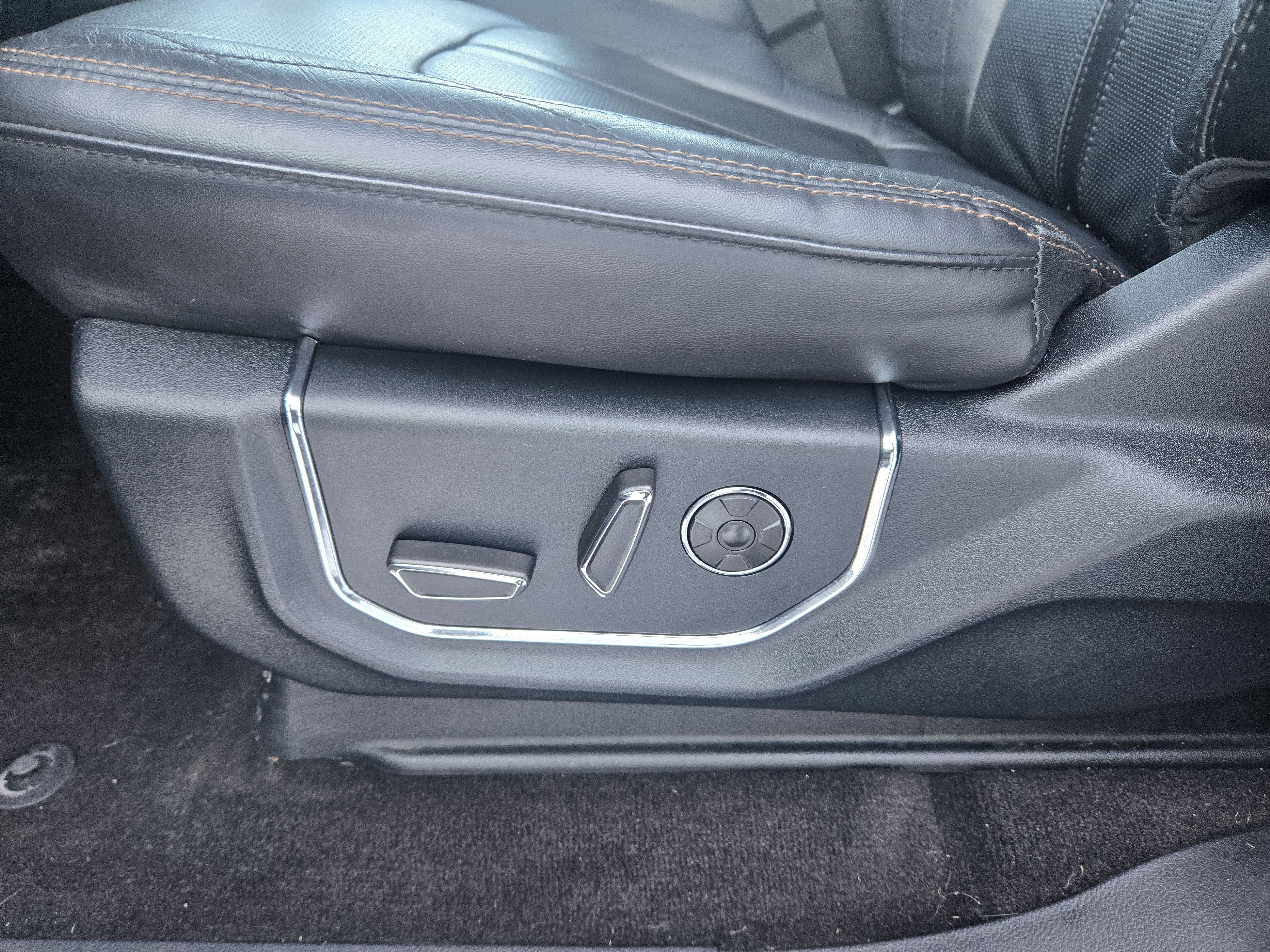 Certified 2021 Ford Expedition Platinum image 20