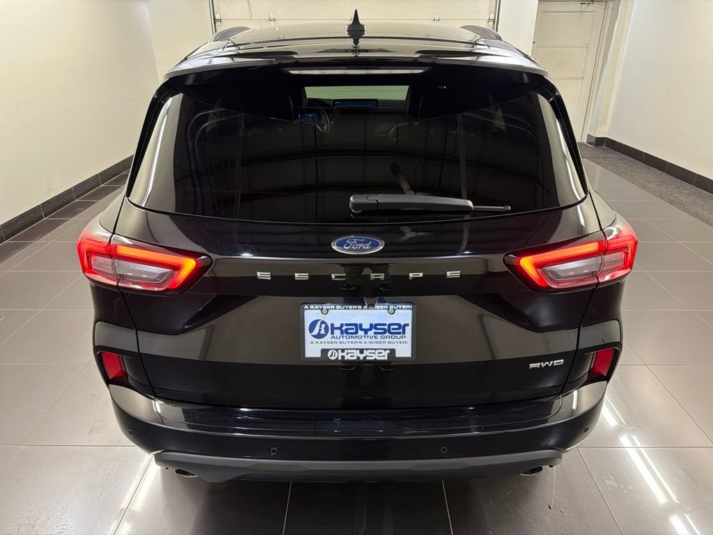 Certified 2024 Ford Escape ST-Line w/ Tech Pack #1 AWD/4WD image 5