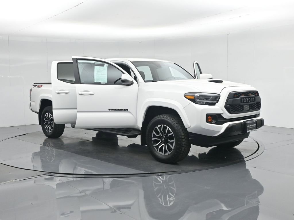 Used 2022 Toyota Tacoma TRD Sport image 6