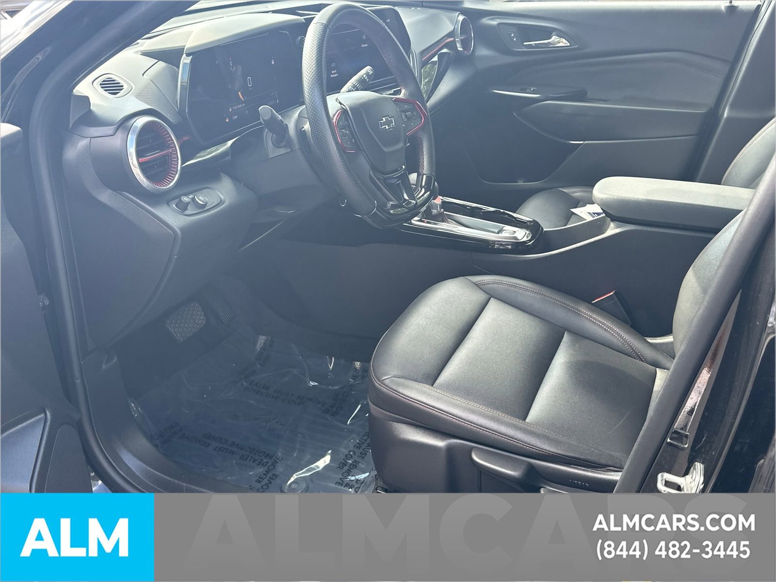 Used 2024 Chevrolet Trax RS FWD image 10