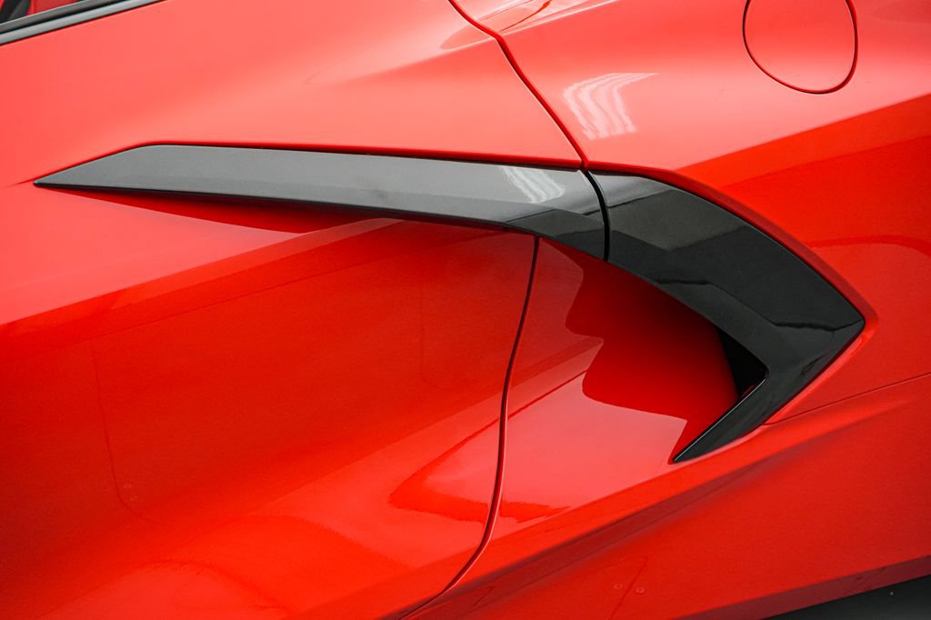 Used 2023 Chevrolet Corvette Stingray Premium Conv w/ Z51 Performance Package RWD image 17