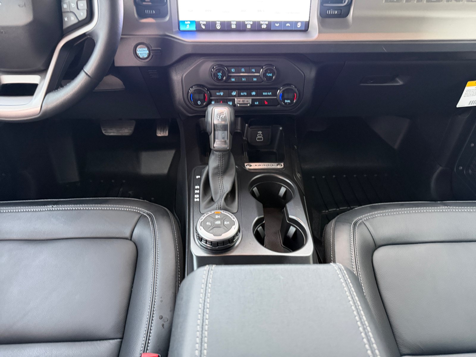 Certified 2026 Ford Bronco Outer Banks AWD/4WD image 12