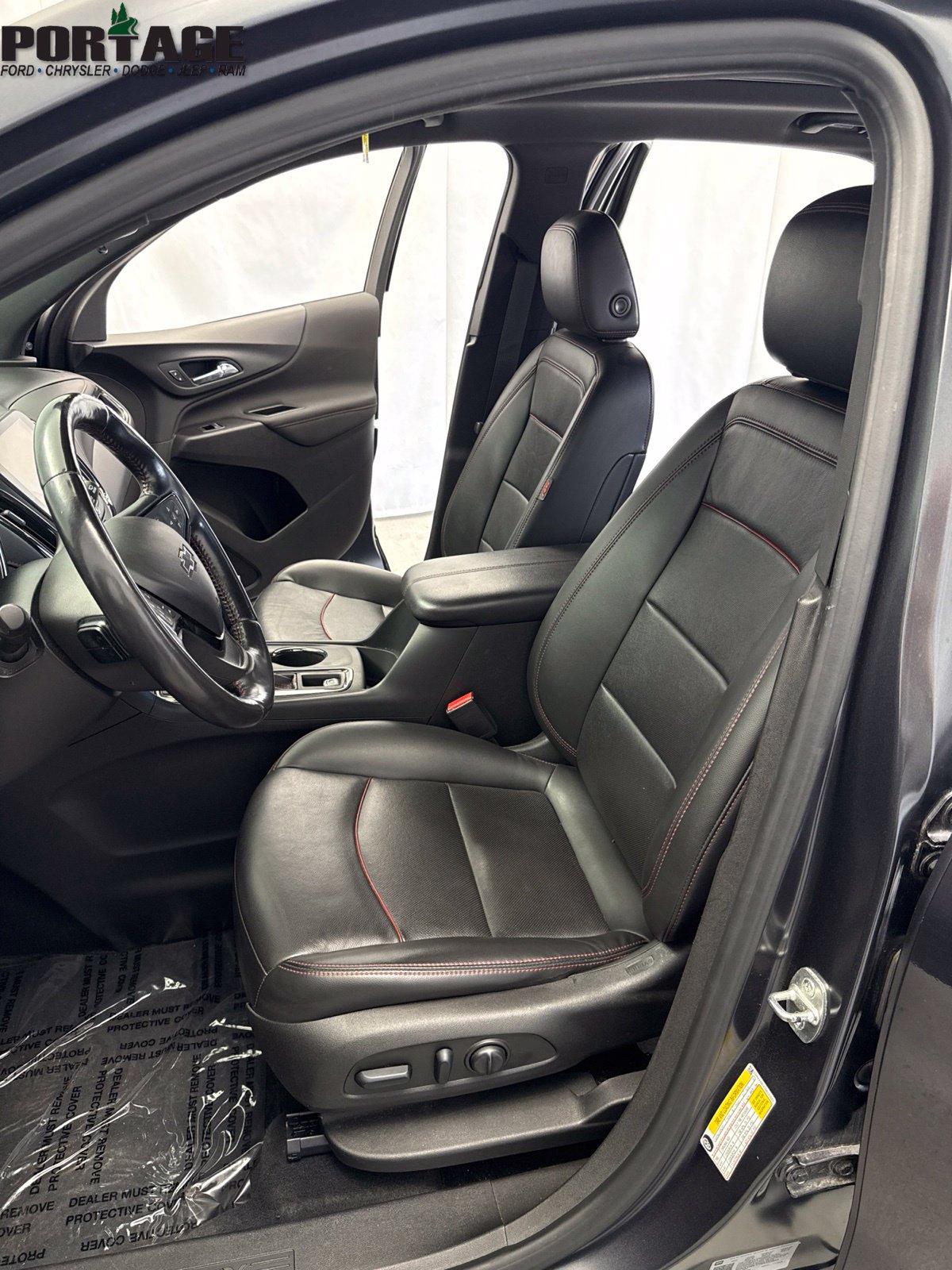 Used 2022 Chevrolet Equinox RS w/ RS Leather Package AWD/4WD image 8