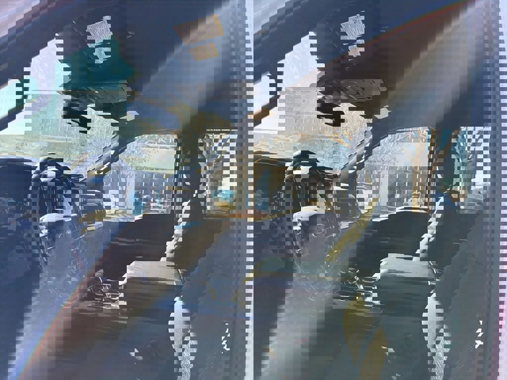 Certified 2022 Ford F150 XLT w/ Equipment Group 302A High image 13