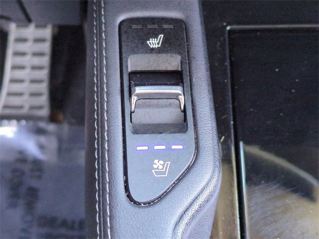 Used 2022 Kia Telluride SX w/ SX Prestige Package image 24