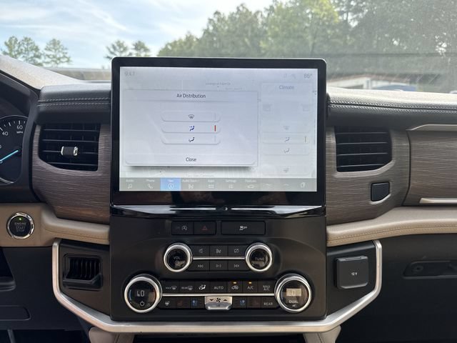 Certified 2024 Ford Expedition Limited AWD/4WD image 17