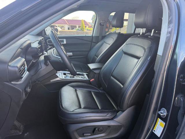 Certified 2023 Ford Explorer XLT w/ Equipment Group 202A AWD/4WD image 11