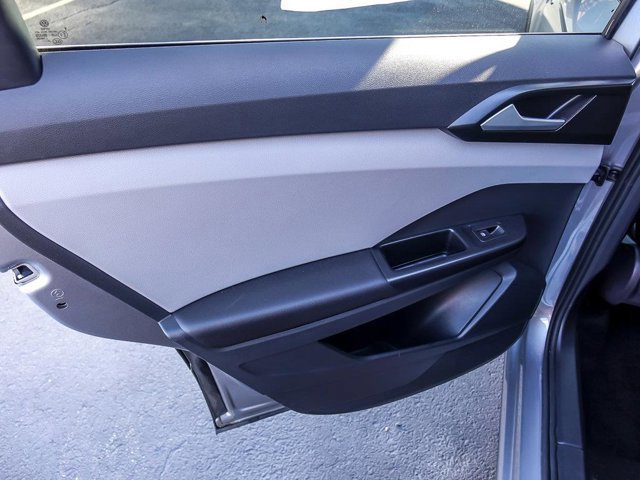 Used 2023 Volkswagen Taos SE w/ Black Wheel Package image 26