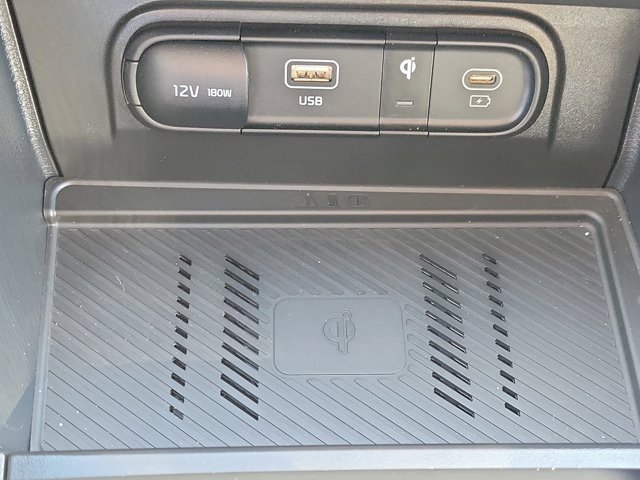 Used 2024 Kia Sportage EX image 27