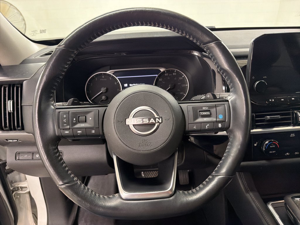 Used 2023 Nissan Pathfinder SL FWD image 18