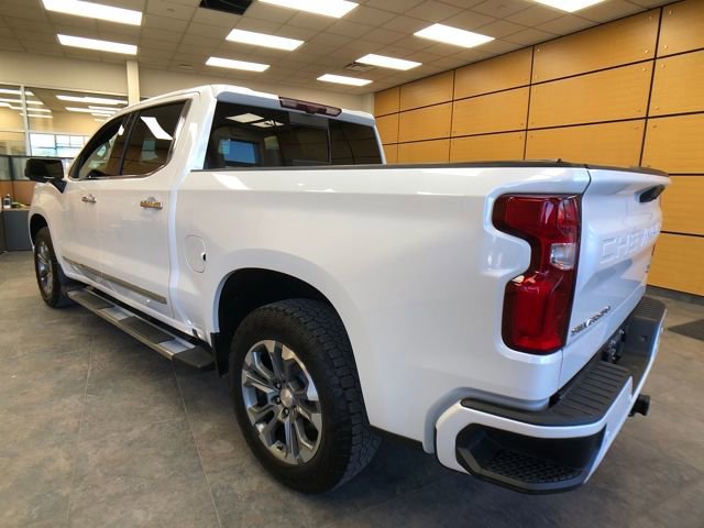 Used 2024 Chevrolet Silverado 1500 High Country w/ Technology Package image 3