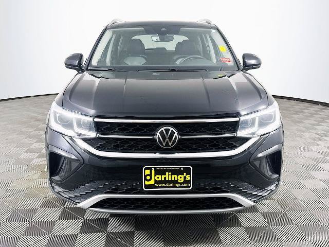 Used 2023 Volkswagen Taos SEL AWD/4WD image 2