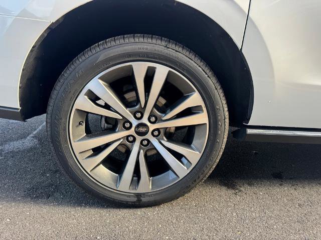 Certified 2021 Ford Expedition Max Limited image 9