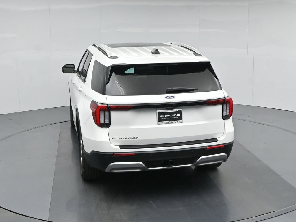 Certified 2025 Ford Explorer Platinum RWD image 47