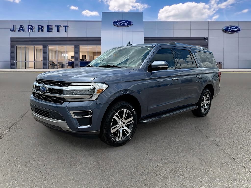 Certified 2023 Ford Expedition Max Limited RWD image 3